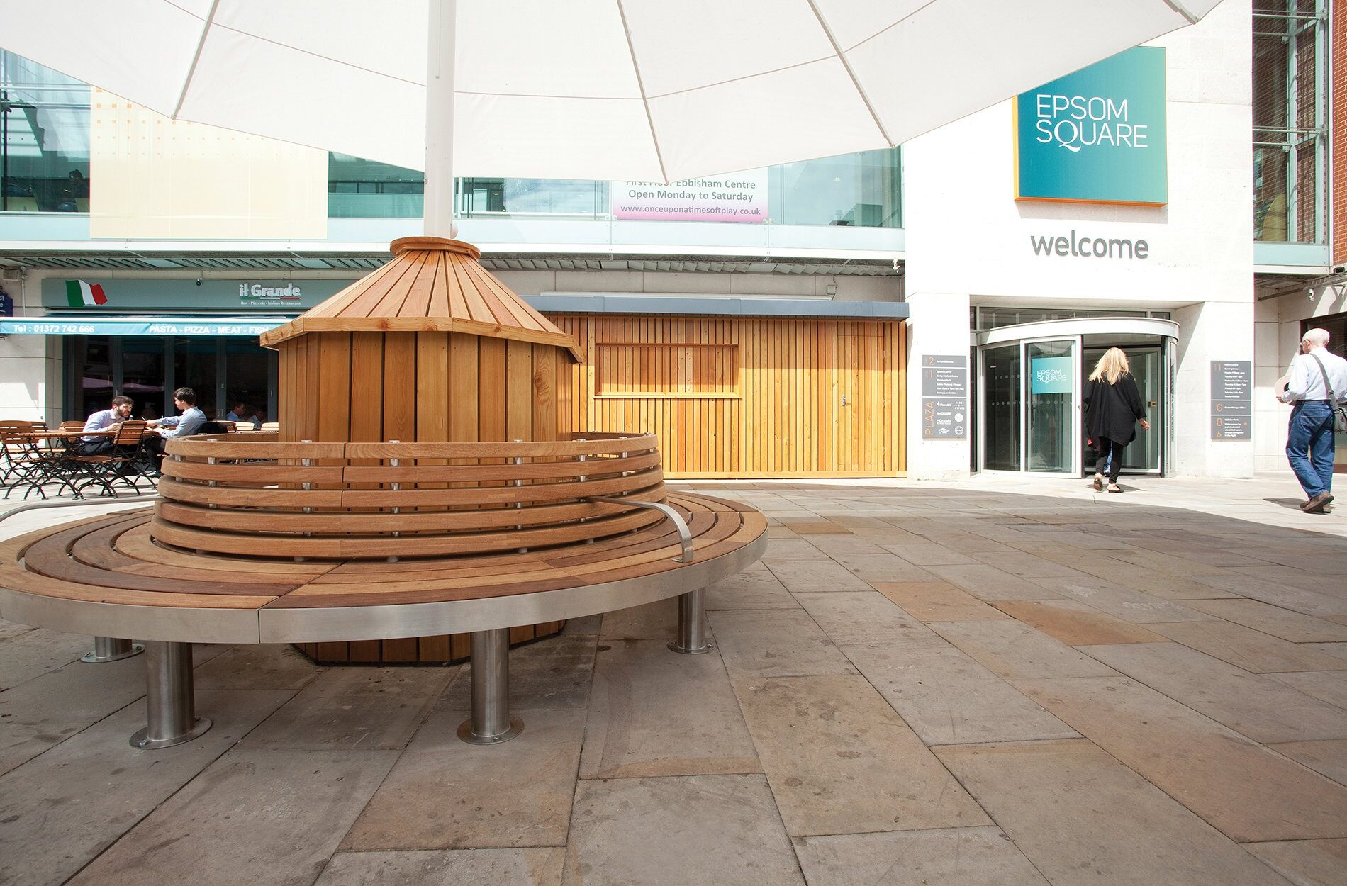 Epsom Square courtyard entrance with seating area Beyond London Eposom Square Shopping Centre Retail Design Asset Enhancement Brand Identity Signage & Wayfinding Customer Experience design
