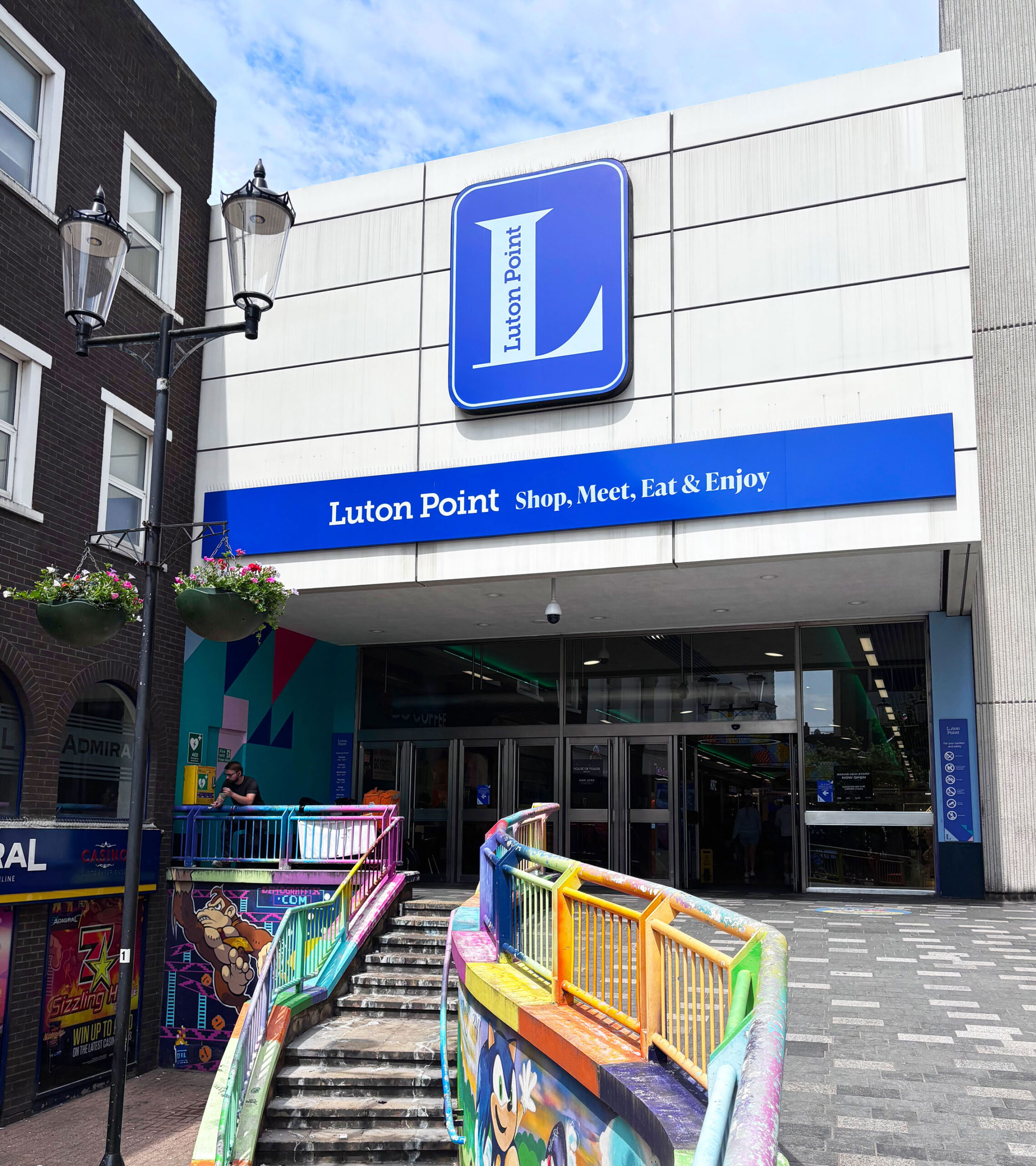 Luton Point shopping centre entrance signage graphics