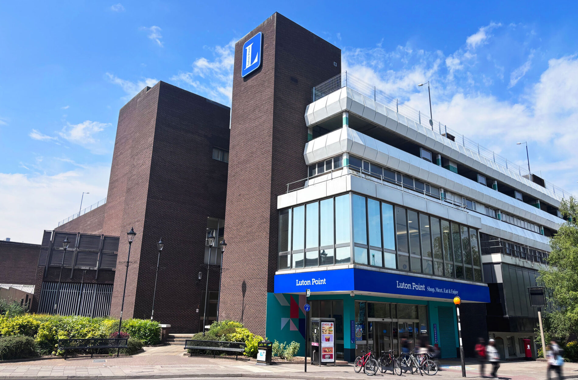Luton Point shopping centre front entrance graphics